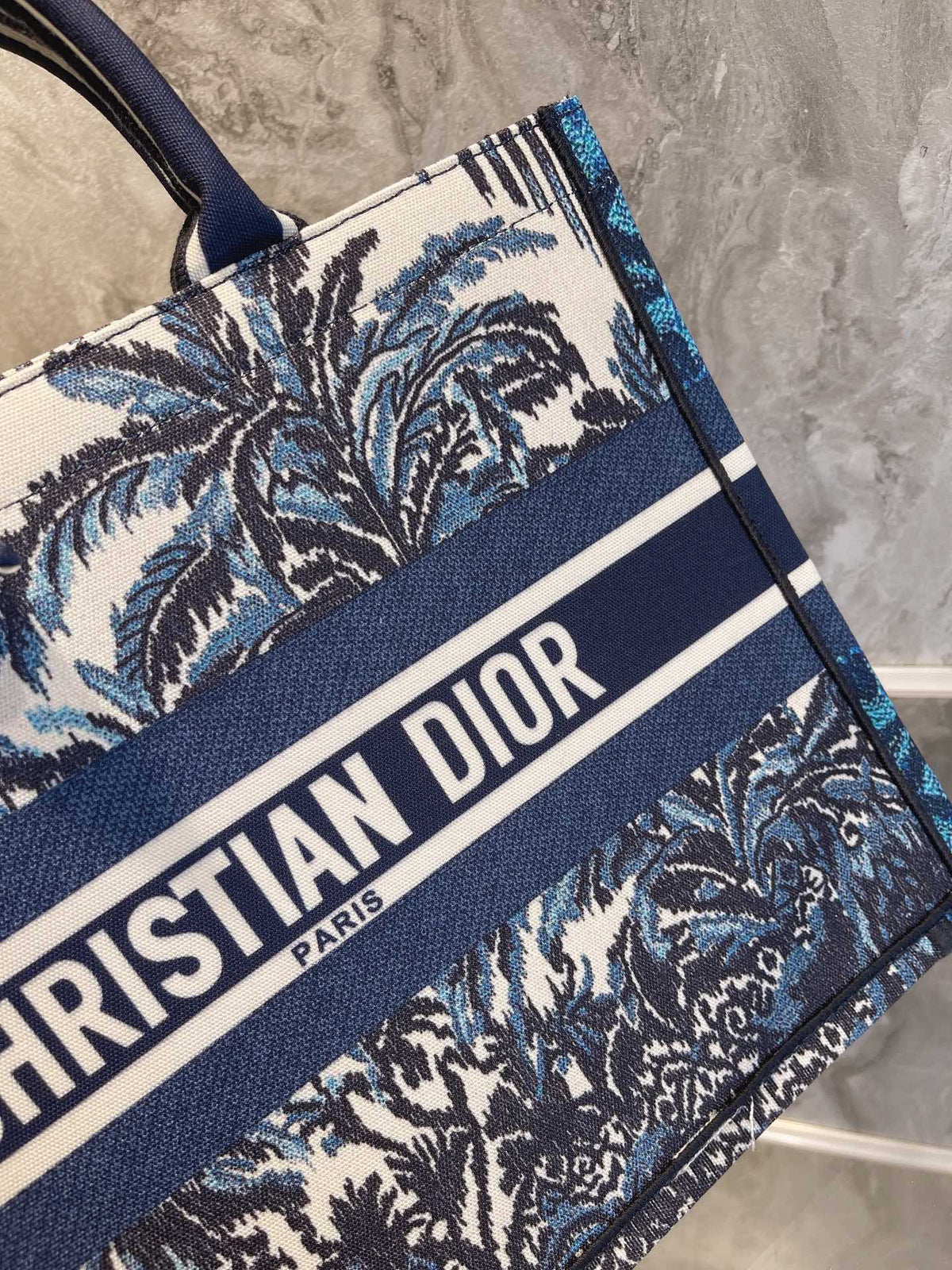Luxury Edition Bags DIR 194