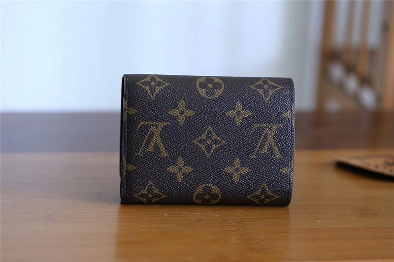Franco Shops - Louis Vuittons  - 9338