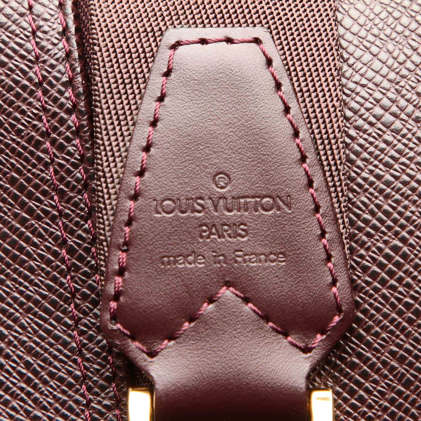 Louis-Vuitton Taiga Kendall PM Black