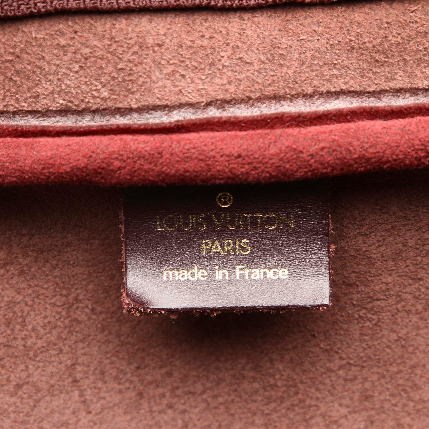 Louis-Vuitton Taiga Kendall PM Black