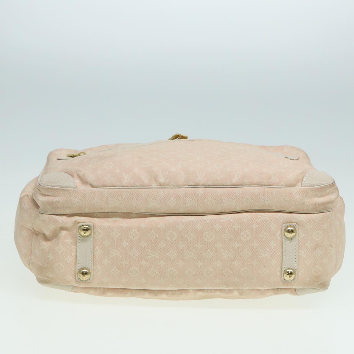 LOUIS VUITTON Travel
