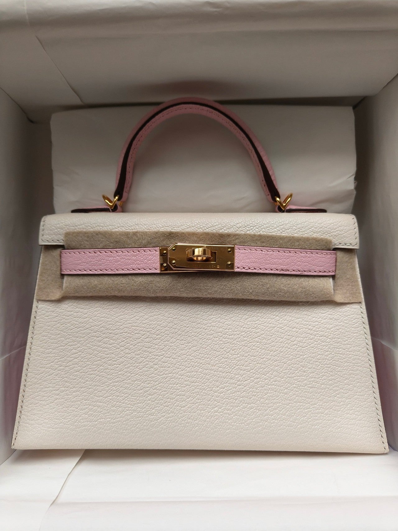 Hermes Mini Kelly  20cm HSS In Chèvre  mysore Nata with Rose Sakura