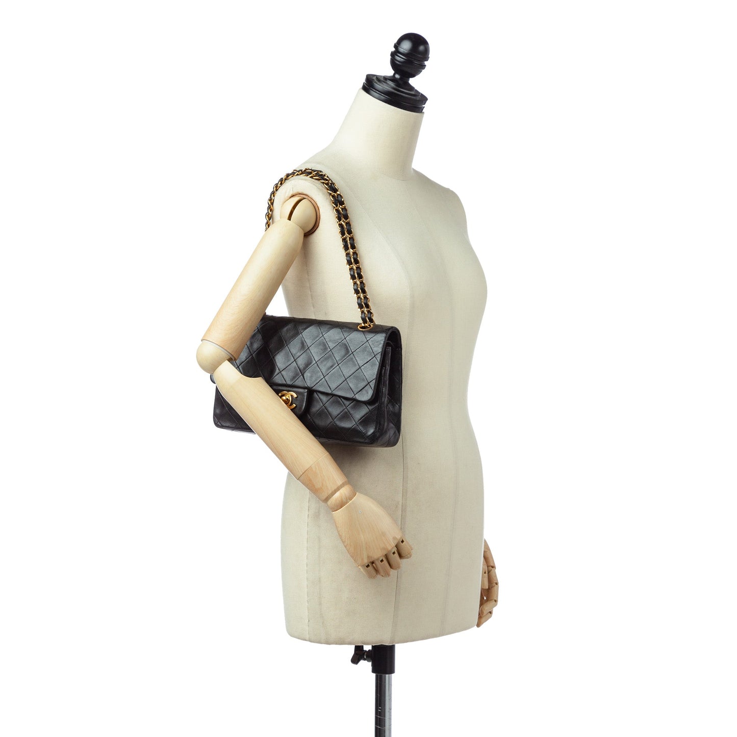 Medium Classic Flap Lambskin black GHW