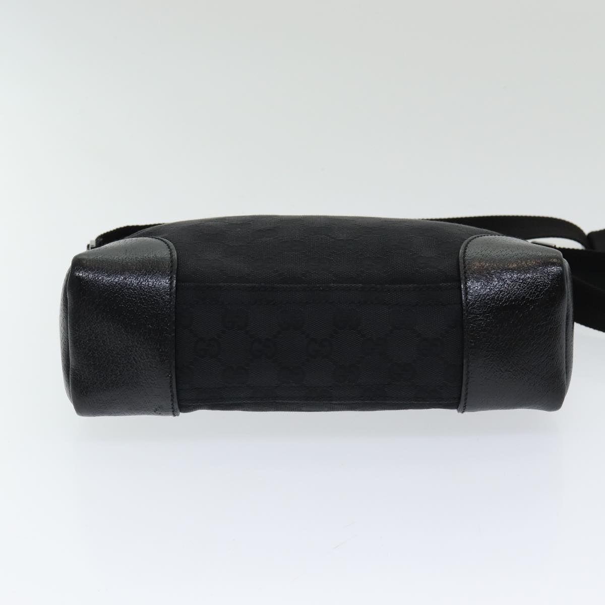 GUCCI GG canvas Shoulder Bag