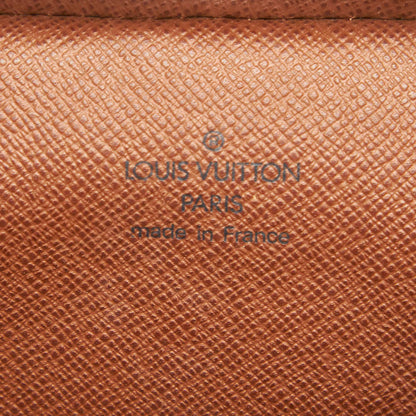 Louis-Vuitton Monogram Amazone Brown