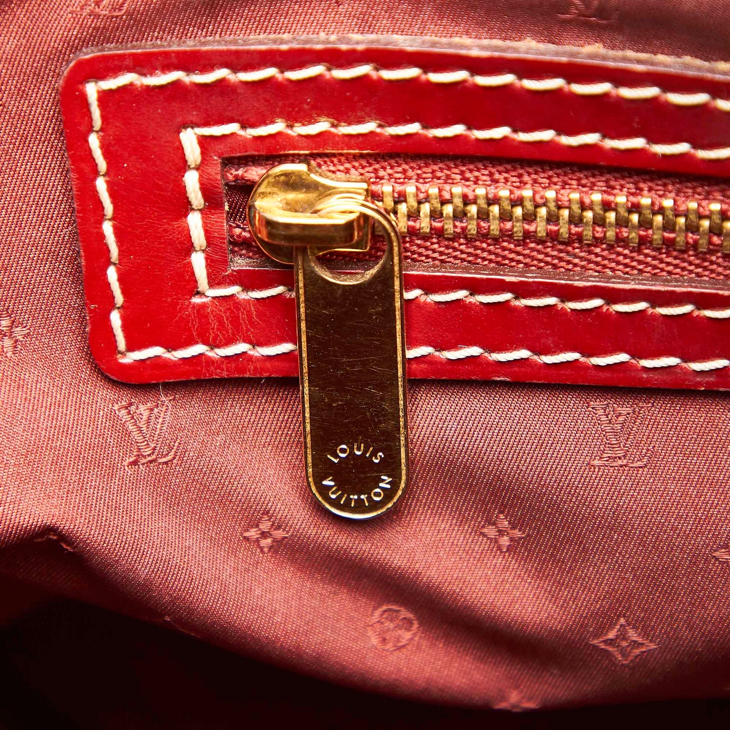 Louis-Vuitton Suhali Lockit MM Red