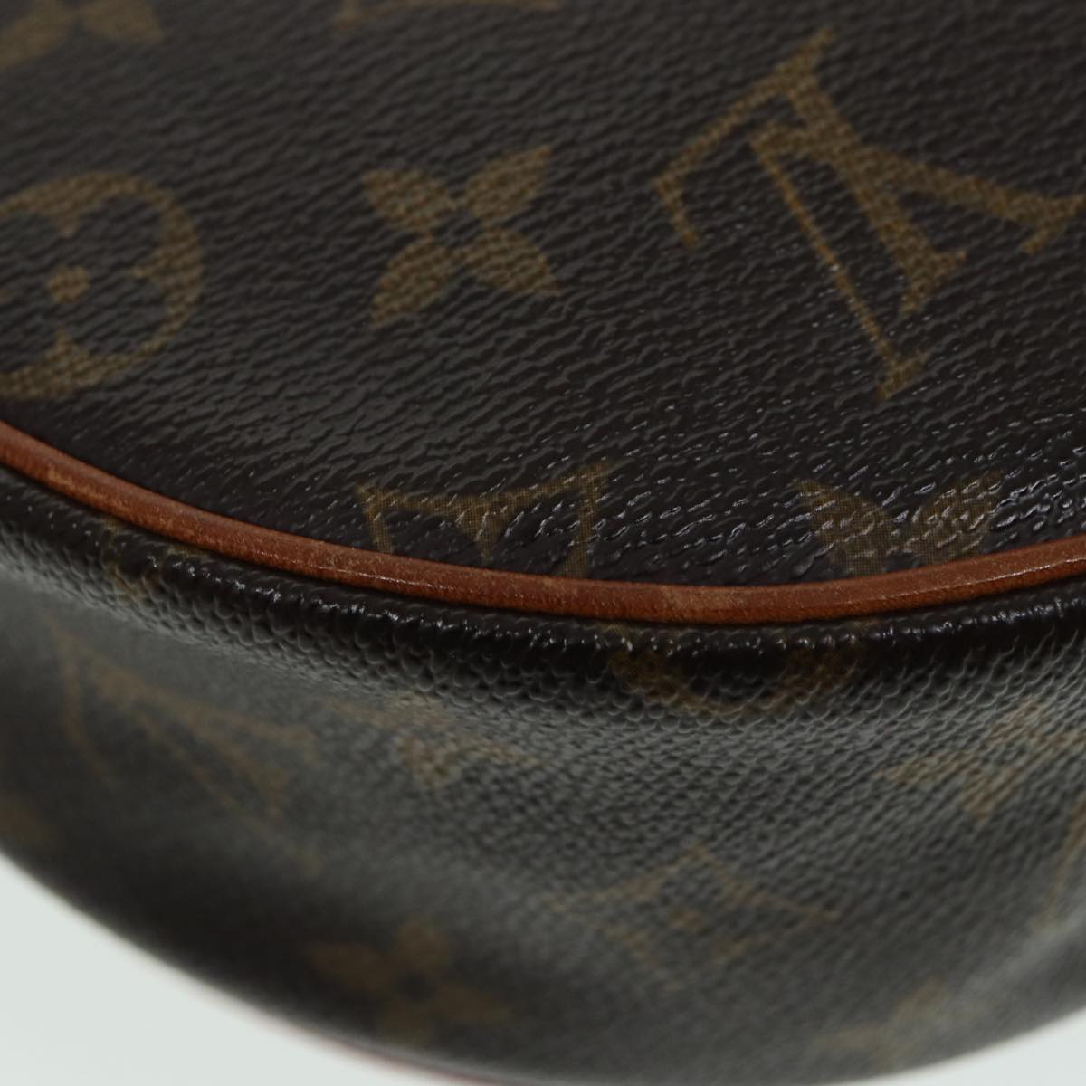 LOUIS VUITTON Tambourin Shoulder Bag