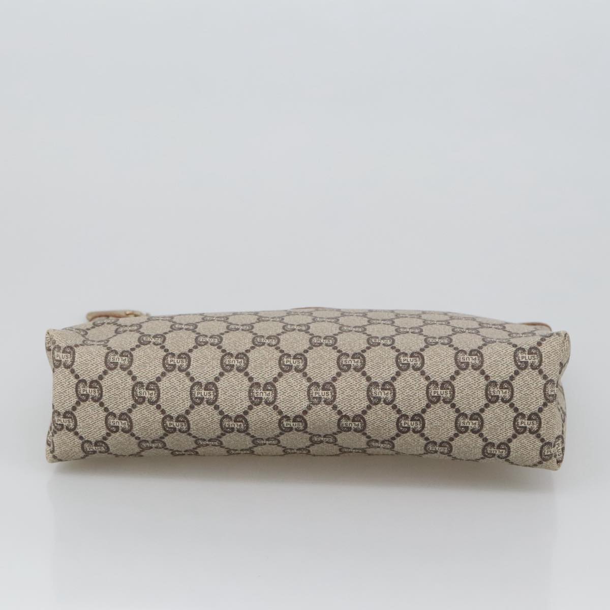 Gucci -- Beige Canvas Clutch Bag