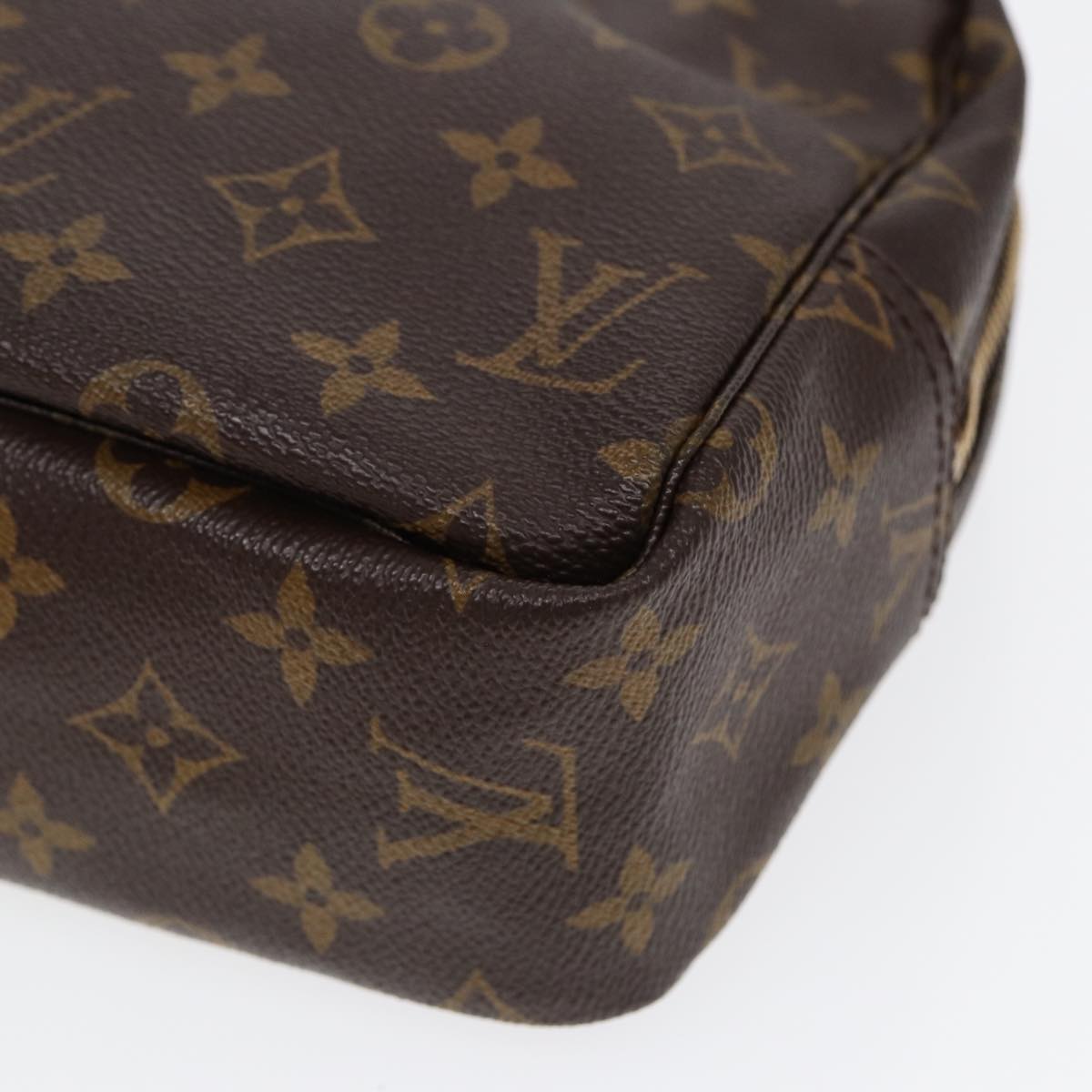 LOUIS VUITTON Trousse de Toilette Clutch Bag