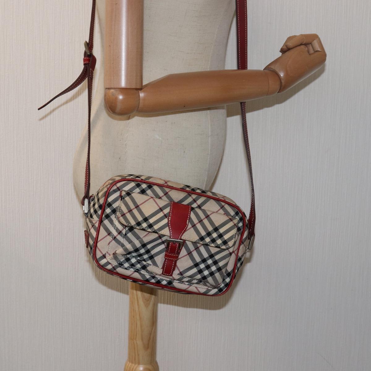 BURBERRY Nova Check Shoulder Bag
