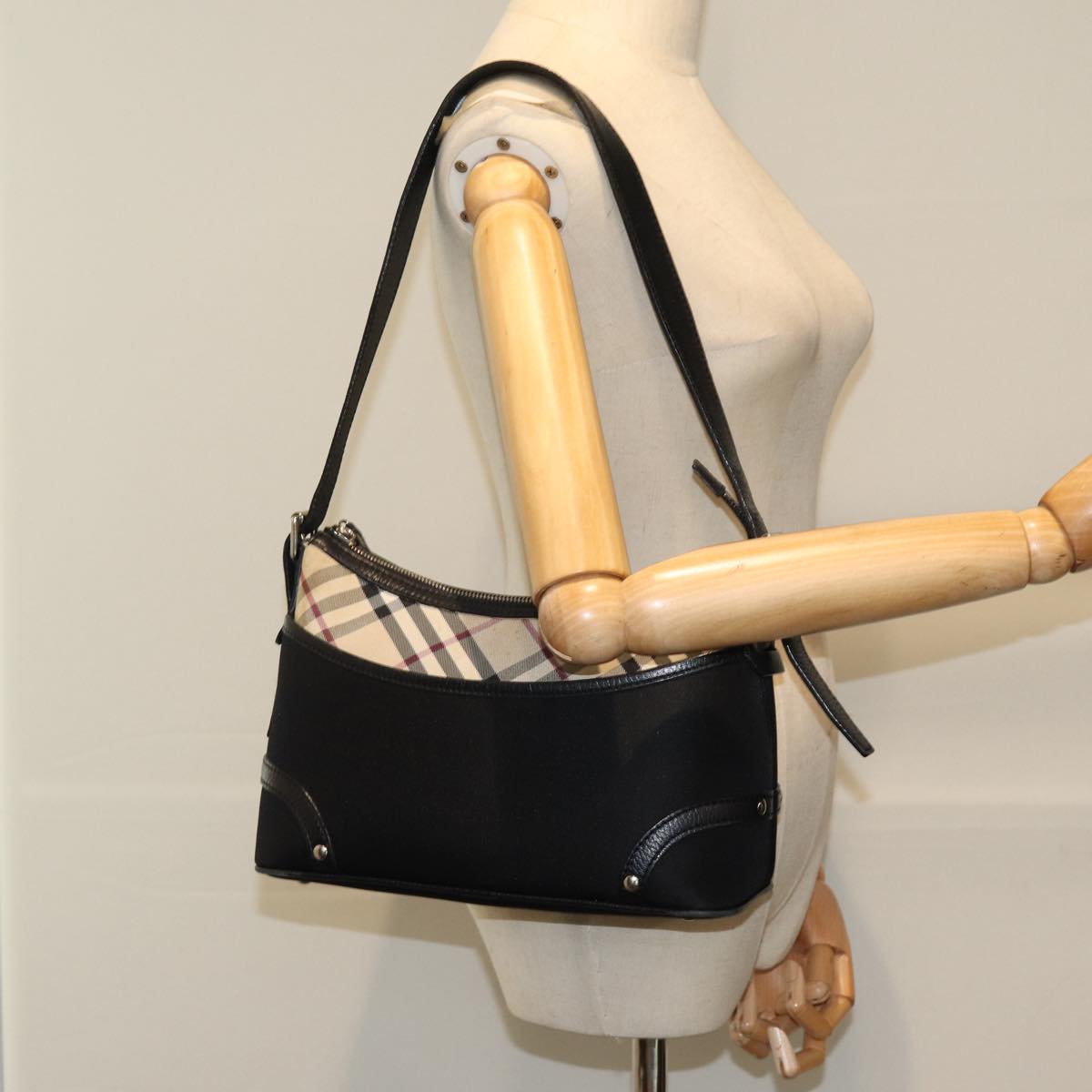 BURBERRY Nova Check Shoulder Bag