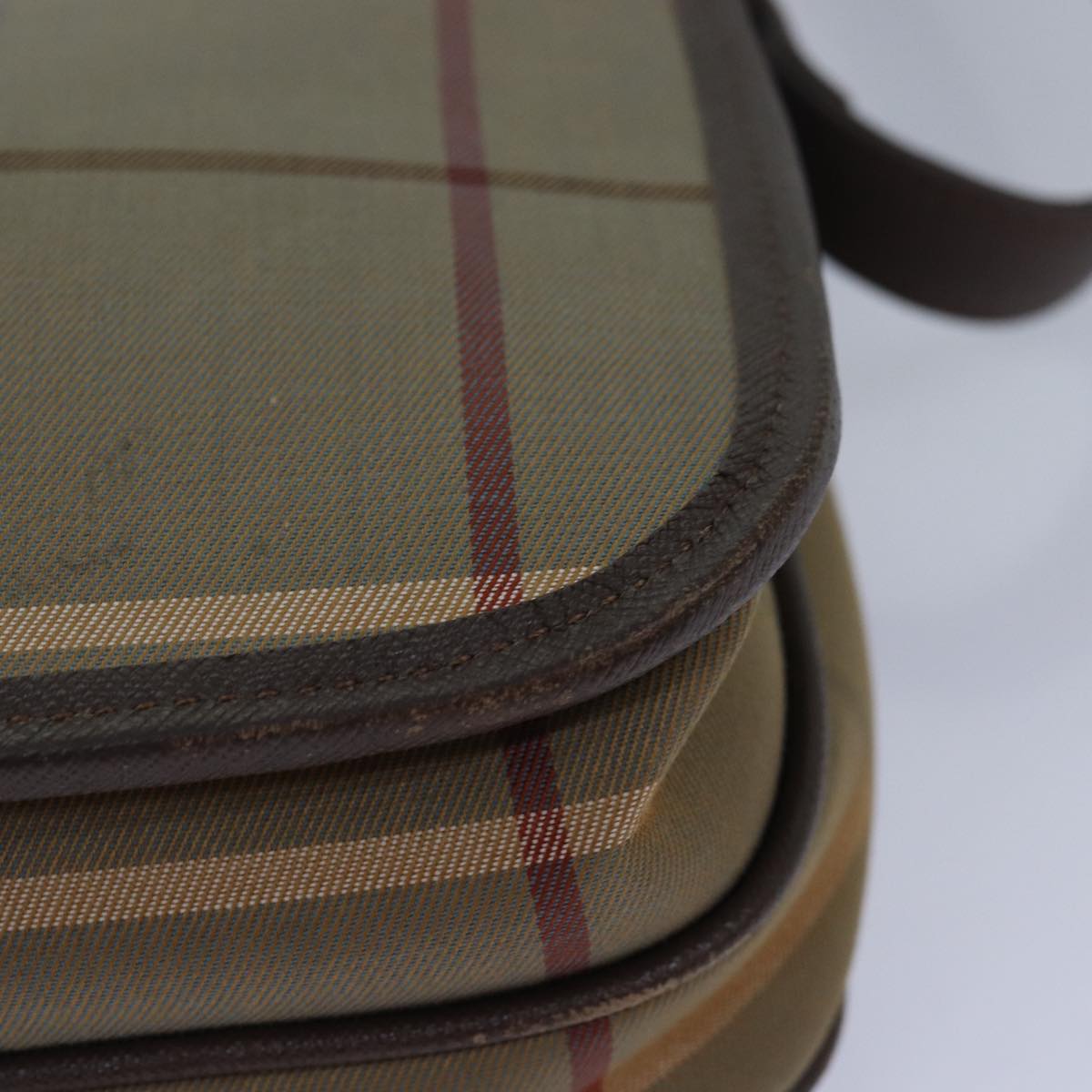 BURBERRY Nova Check Shoulder Bag