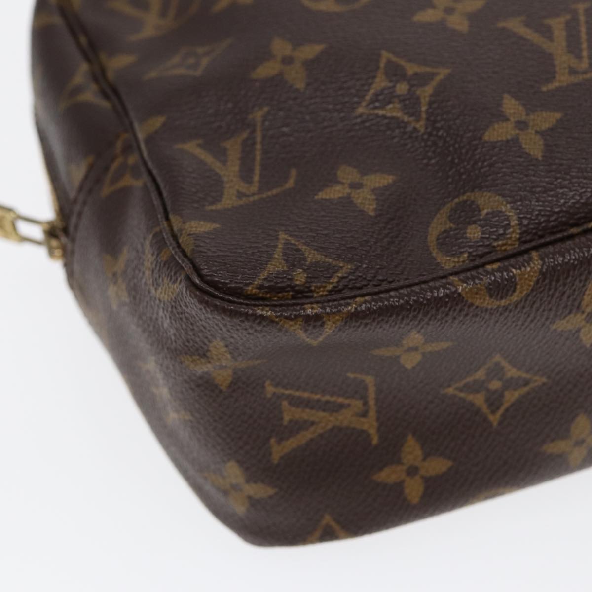 LOUIS VUITTON Trousse de Toilette Clutch Bag