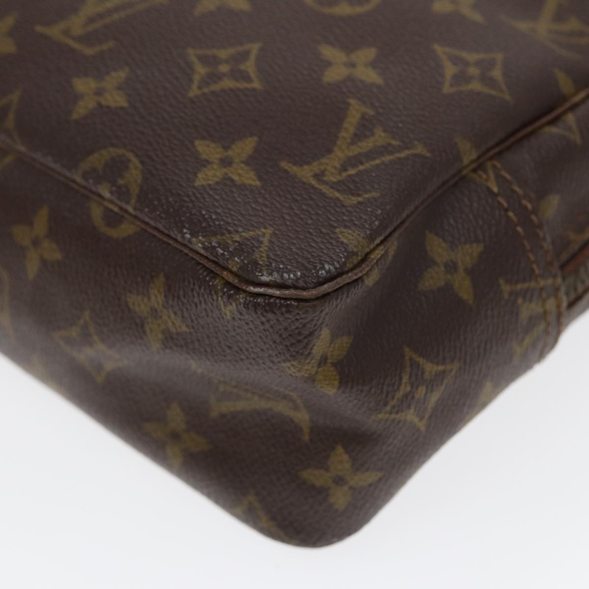 LOUIS VUITTON Trousse de Toilette Clutch Bag