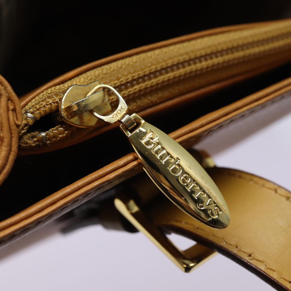 BURBERRY Nova Check Handbag