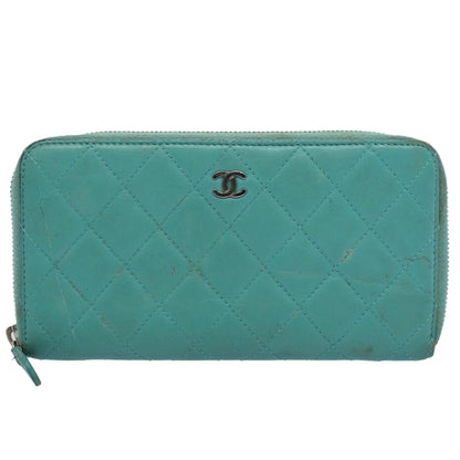 CHANEL Matelasse Wallet