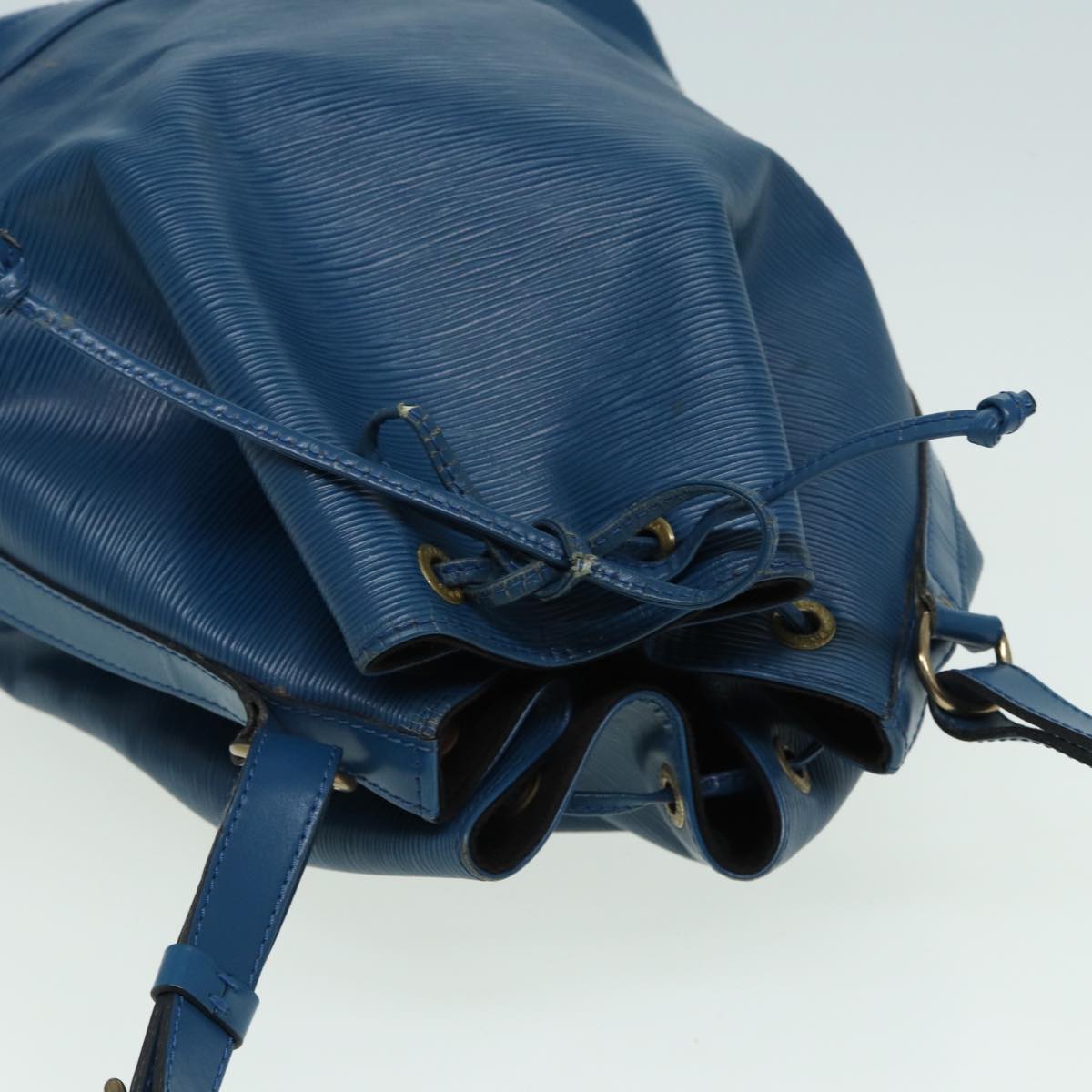 LOUIS VUITTON Noe Shoulder Bag
