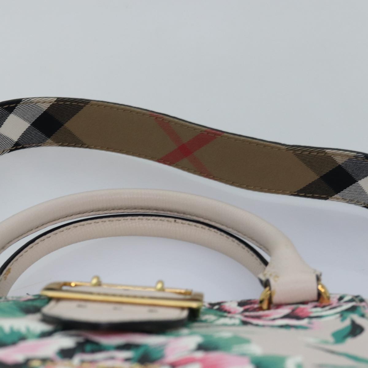 BURBERRY Handbag