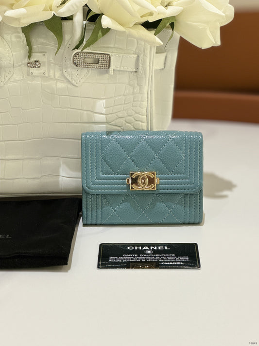 CHANEL BOY FLAP CARD HOLDER