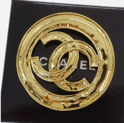 CHANEL CC Logos Circle  Pin Brooch Gold Plated 94P France Vintage #CD699 S