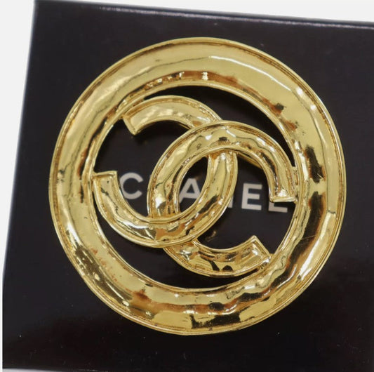CHANEL CC Logos Circle  Pin Brooch Gold Plated 94P France Vintage #CD699 S