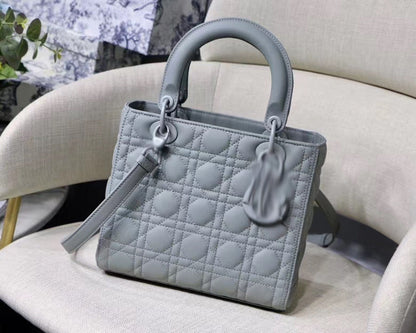 DR008    9.45x7.87x4.33inch