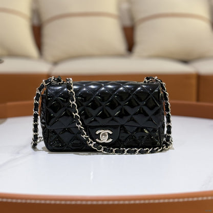 CHANEL CLASSIC FLAP MINI