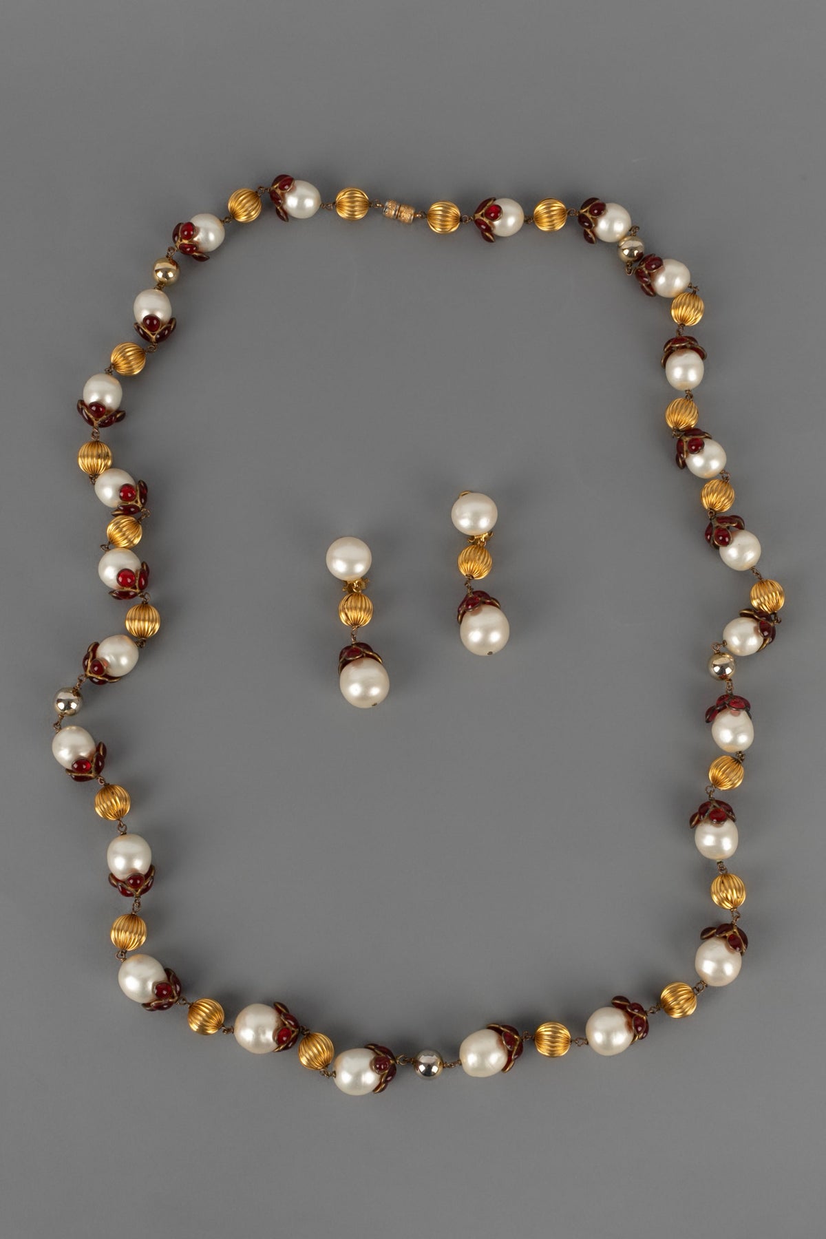 Parure Gripoix pour Chanel