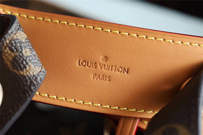 Franco Shops - Louis Vuittons  - 10443