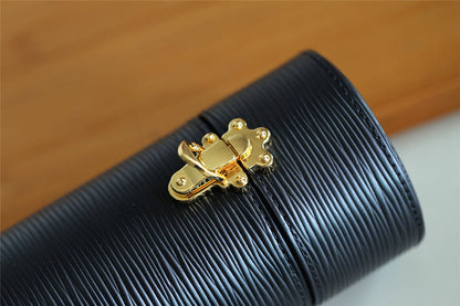 Franco Shops - Louis Vuittons  - 9384