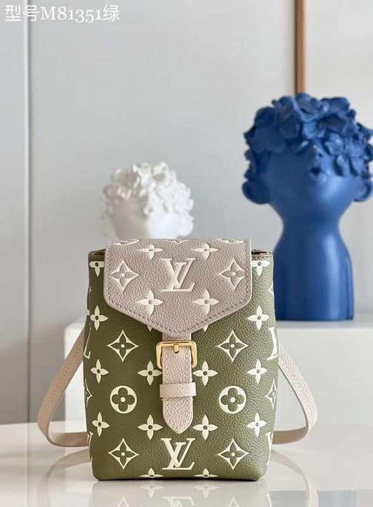 The Franco Shops - Louis Vuittons  - 12012