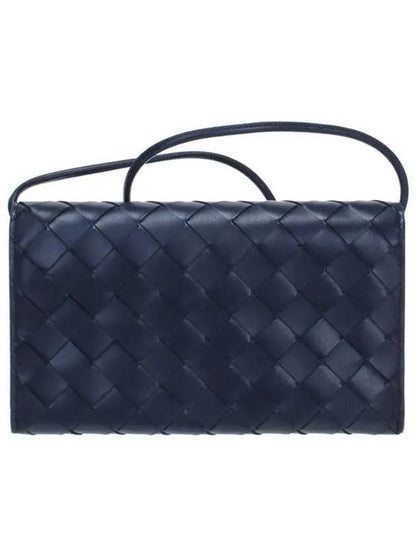 Luxury Bottega Veneta Intrecciato Strap Long Wallet Space