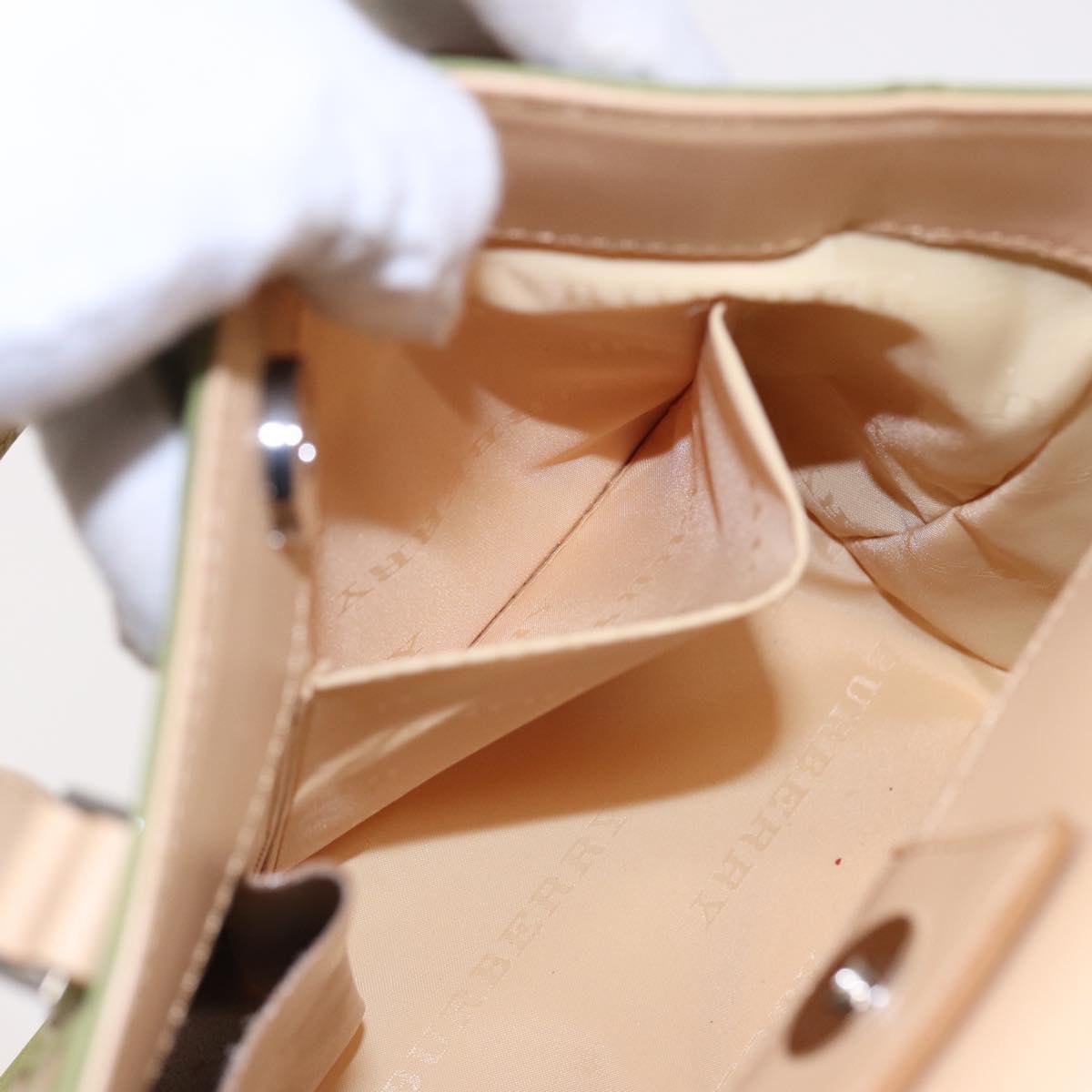 BURBERRY Handbag