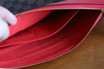 Franco Shops - Louis Vuittons  - 9323
