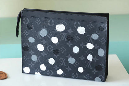 Franco Shops - Louis Vuittons  - 10610