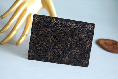 Franco Shops - Louis Vuittons  - 9250