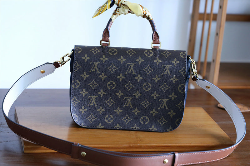 The Franco Shops - Louis Vuittons  - 7853