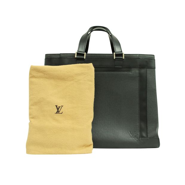 LOUIS VUITTON Taiga Kasbek Tote