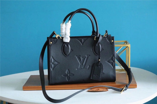 The Franco Shops - Louis Vuittons  - 7642
