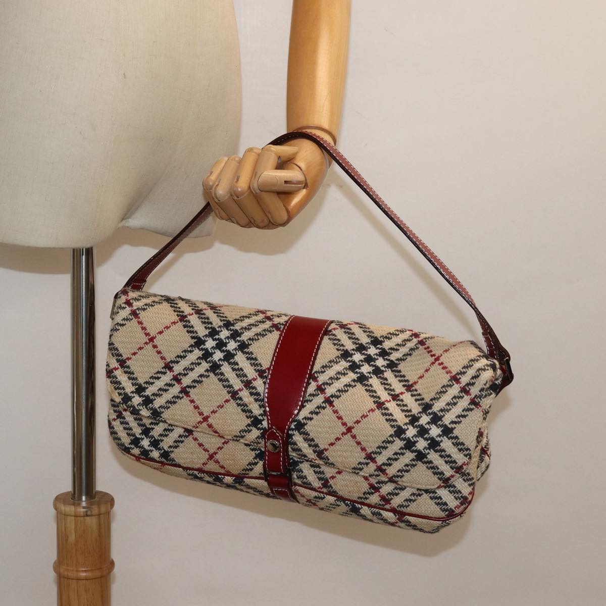 BURBERRY Nova Check Shoulder Bag