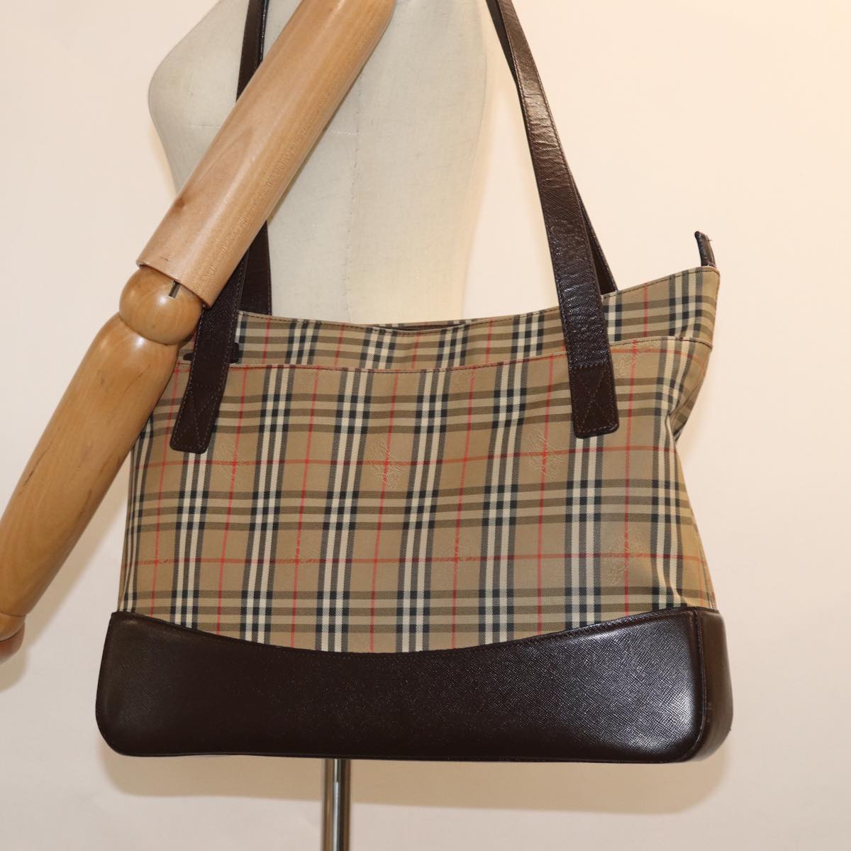BURBERRY Nova Check Shoulder Bag
