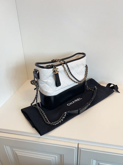 Chanel Gabrielle bag ×cm black& white