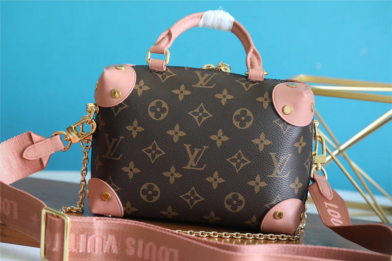 The Franco Shops - Louis Vuittons  - 7711