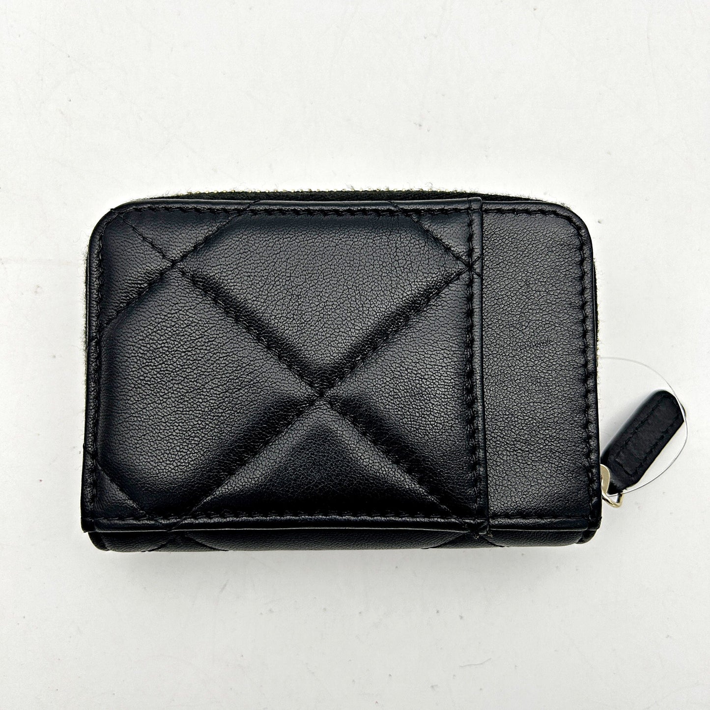 CHANEL Lambskin Quilted Chanel 19 Vertical Zip Card Holder Wallet Black ch8877cc