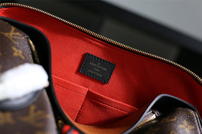 The Franco Shops - Louis Vuittons  - 7963