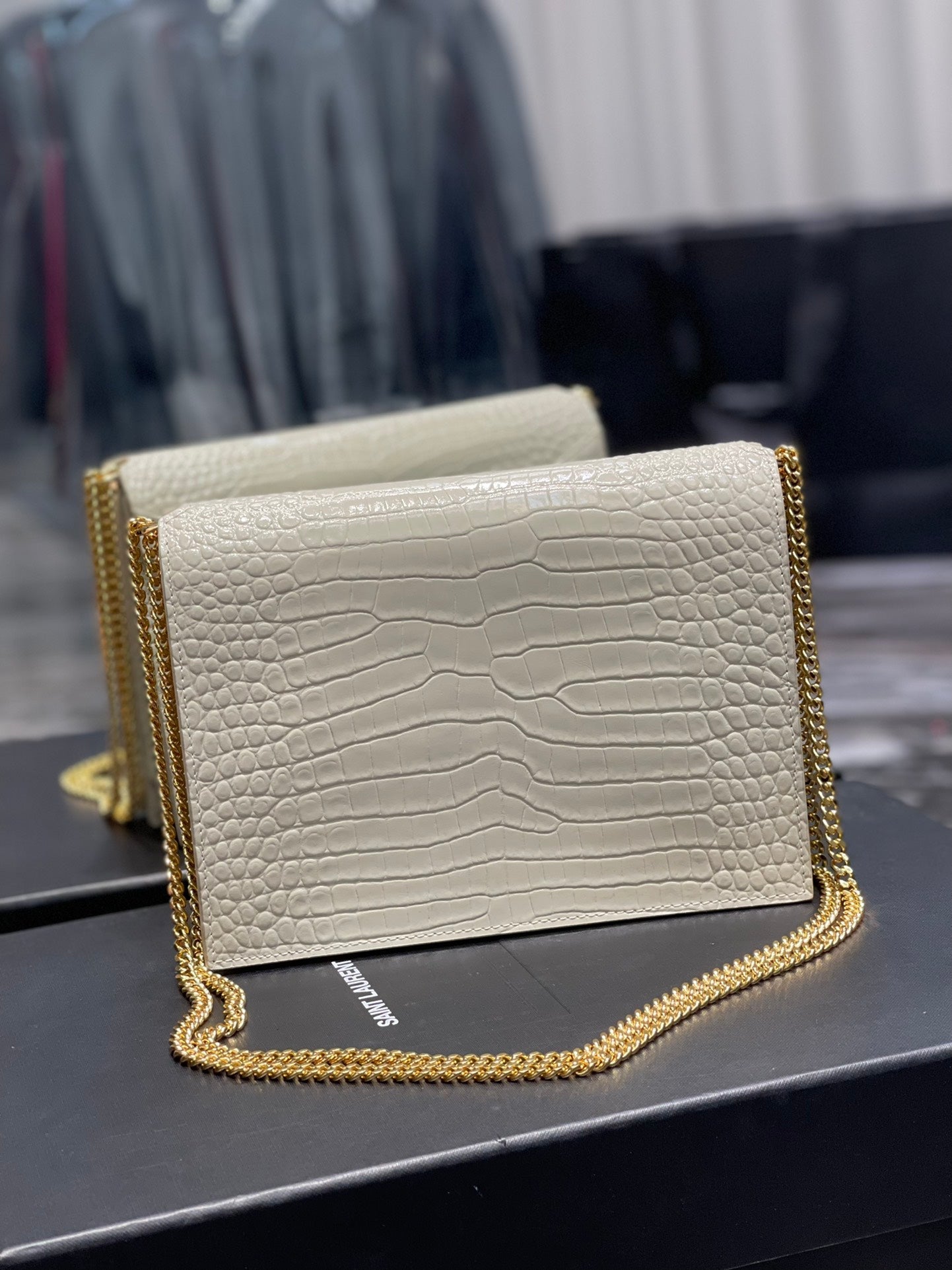 Yves Saint Laurent Cassandra Medium Chain Bag White In Grain De Poudre Embossed  8.6in/22cm