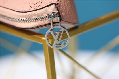 Franco Shops - Louis Vuittons  - 9229