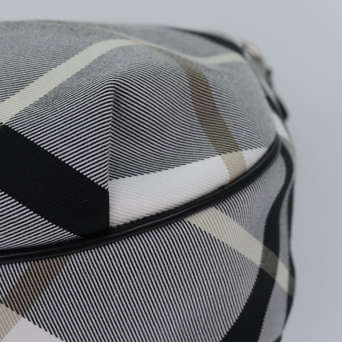 BURBERRY Nova Check Handbag