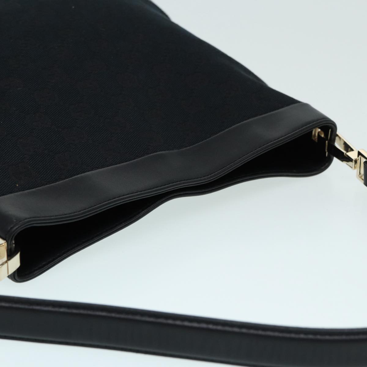 GUCCI GG canvas Shoulder Bag
