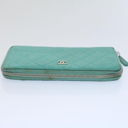 CHANEL Matelasse Wallet